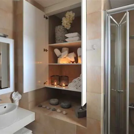 Stagones Luxury Ambelas