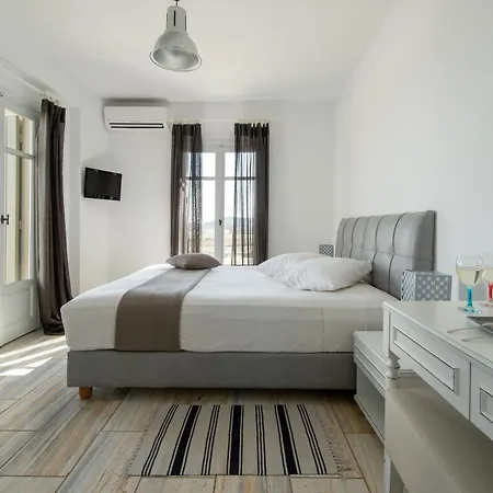 Stagones Luxury פארוס