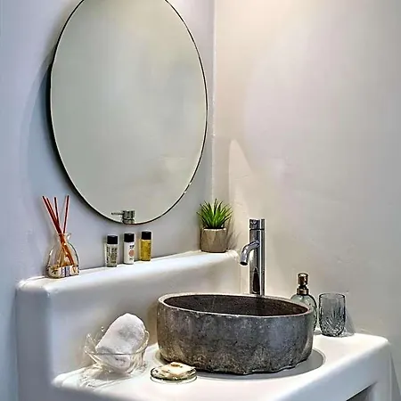 Stagones Luxury Aparthotel 4*