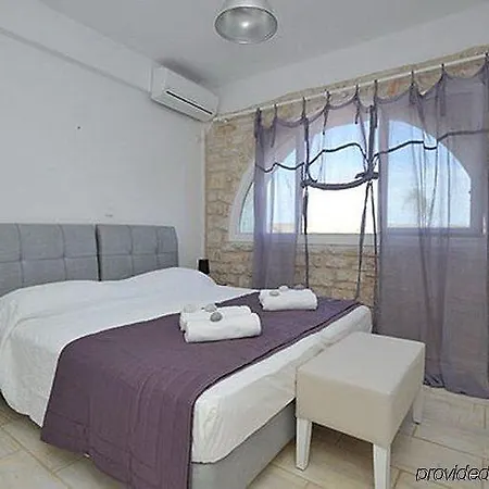 Stagones Luxury
